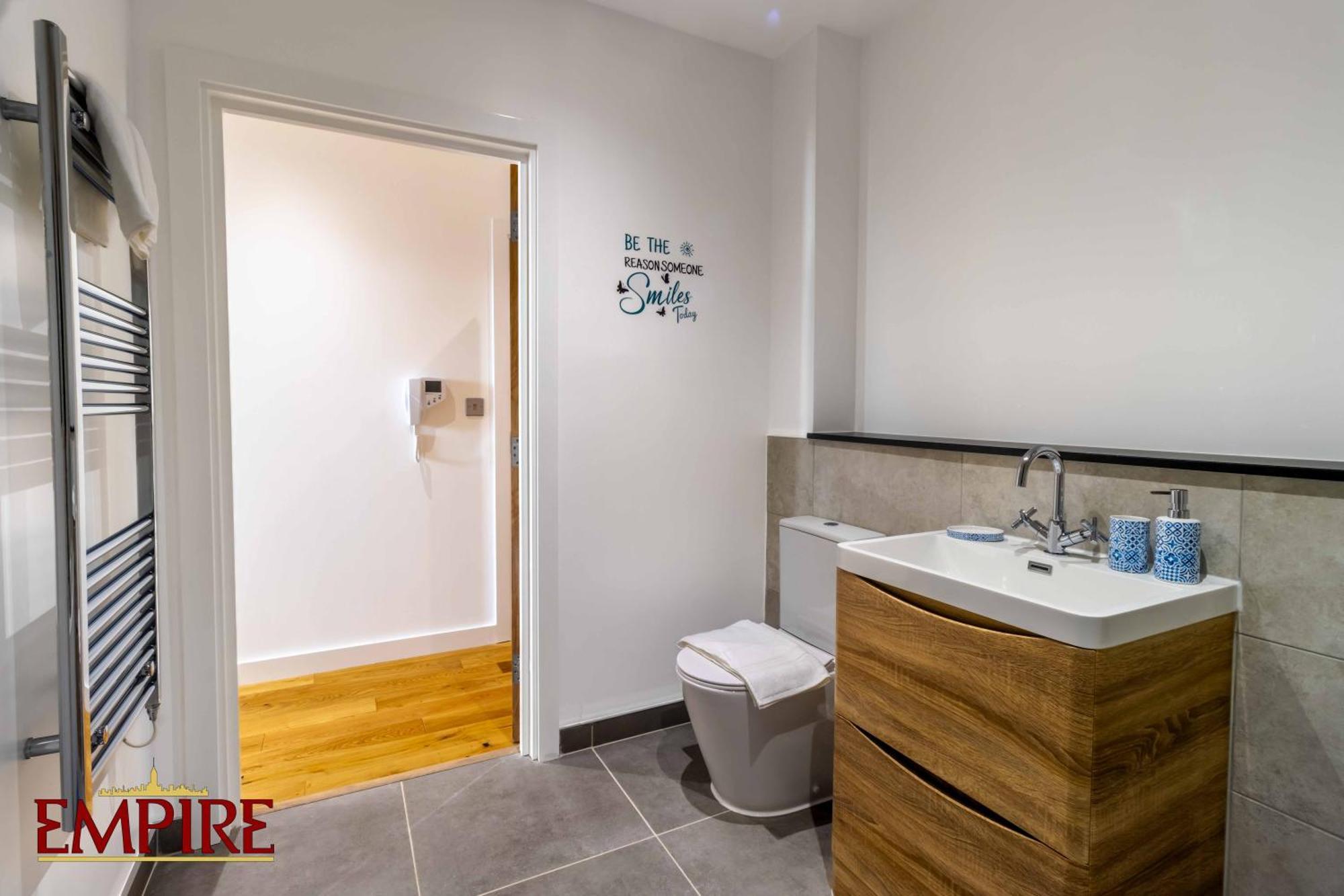 Stunning One Bedroom Duplex Apartment In Heart Of Jewellery Quarter Birmingham Buitenkant foto
